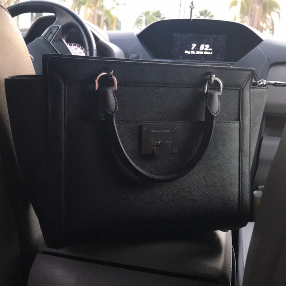 Michael Kors “Tina” LG TZ Satchel - Picture 7 of 8